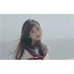 女生唯美小清新上下白边头像2018回眸你的笑满盈却悲伤