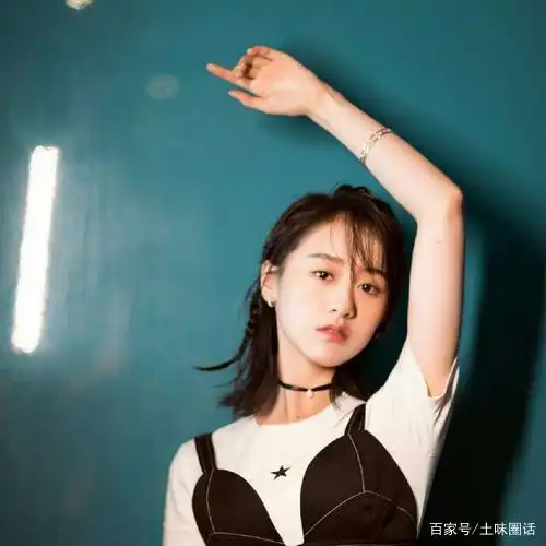 知名女星宠物猪丢失,助理与男食客起争执舆论呈现一边倒的势头