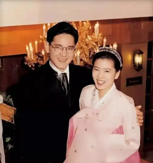 原创丈夫去世,弟弟不听话,儿子负面缠身,三星皇太后洪罗喜有钱却不快乐