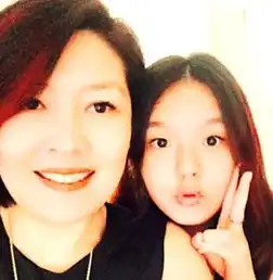 李咏育儿支持女儿早恋