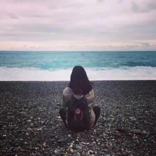 学生头像女生背影