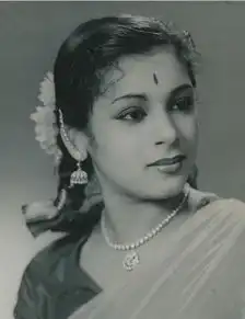 几十年前的模糊视频,却在b站有19万次点击,主角是印度传奇美女