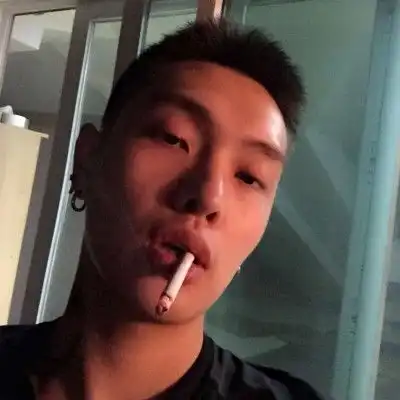 软锦抽烟男生欧美风头像