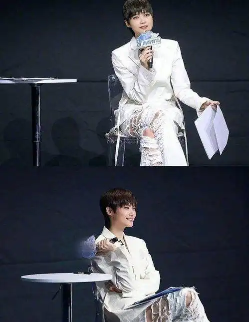 曾被父亲2次勒令退出娱乐圈的李宇春,凤凰涅槃,从假小子逆袭成时尚宠儿