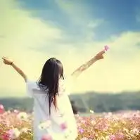 本人跪求与这个头像相似或者情侣的男头像,跪求