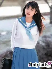 揭开日本女生校服的秘密组图