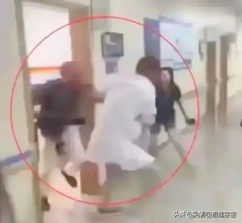 李晟医生去世第4天,黑衣女子朋友发声,解说当时的惨遭不幸