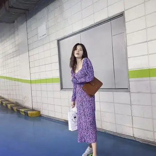 高圆圆和木村光希差24岁是碎花裙骗了我