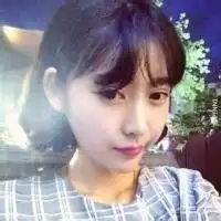 齐耳短发女生头像甜美的短发女生