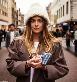 摄影师拍摄各国美女成都姑娘好惊艳