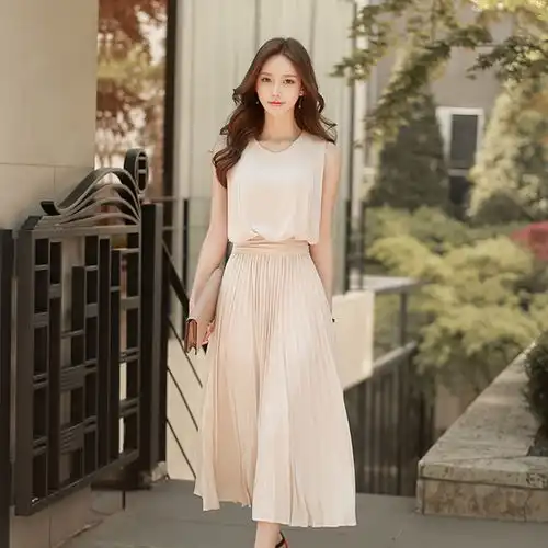 仙气飘飘很清爽,在浪漫的夏日里,就要穿优雅气质的小仙女连衣裙