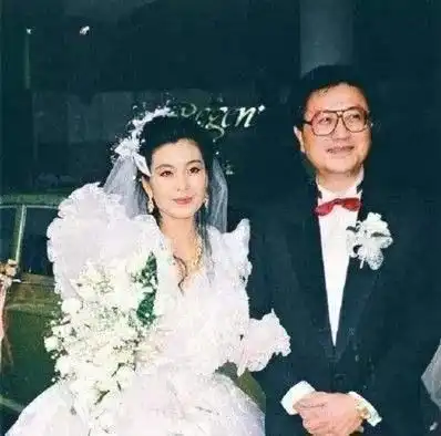 结婚13天富豪老公去世,争遗产打10年官司,伍姑娘是女中豪杰