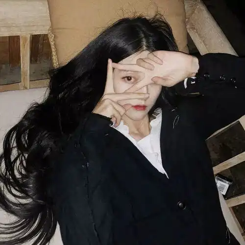 头像不光热爱生活还要学会热爱自己