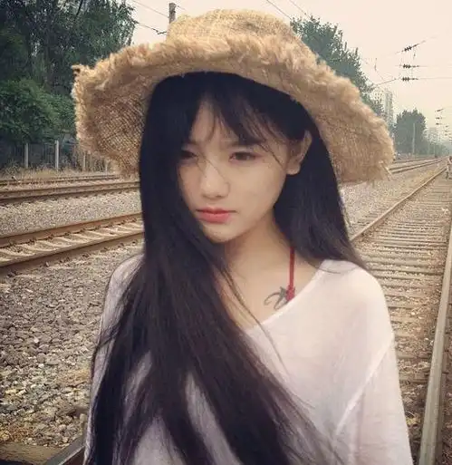 可爱少女头像真人图片怀