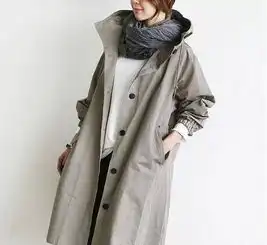 女人再不会打扮,也别打底裤配风衣瞧瞧下面女人穿的,真有气质