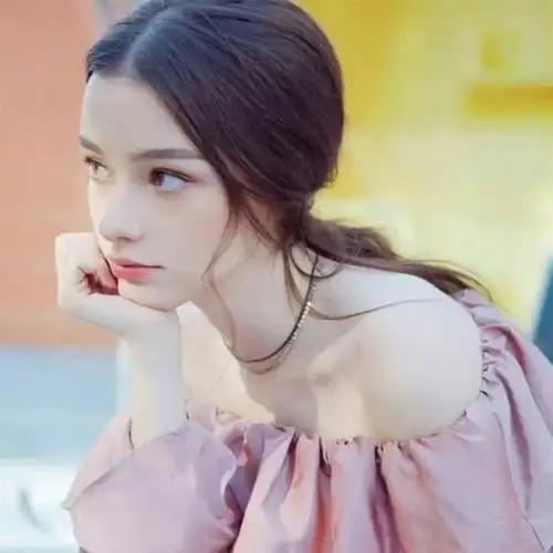 女生头像突然想起你