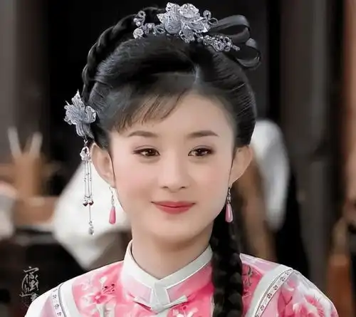 纯欲界天花板,赵丽颖牛奶吊带装惊艳网友,生子后练就完美身材