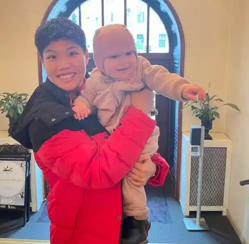 可爱小女孩头像大眼睛高