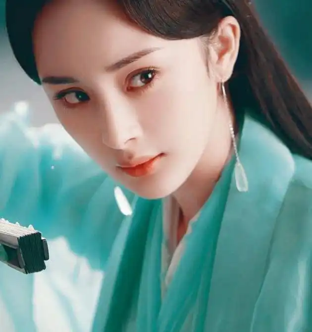 绝色古装美女,杨幂赵丽颖刘亦菲热巴刘诗诗唐嫣,谁最超凡脱俗
