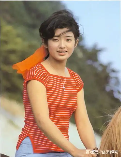 山口百惠年轻时真的美翻了,你喜欢这位樱花女神吗