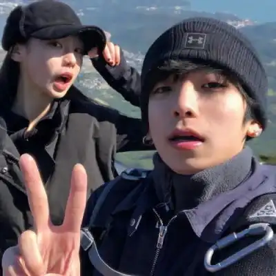 2023留念青春情侣头像