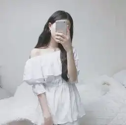 真人头像女生遮脸长腿新
