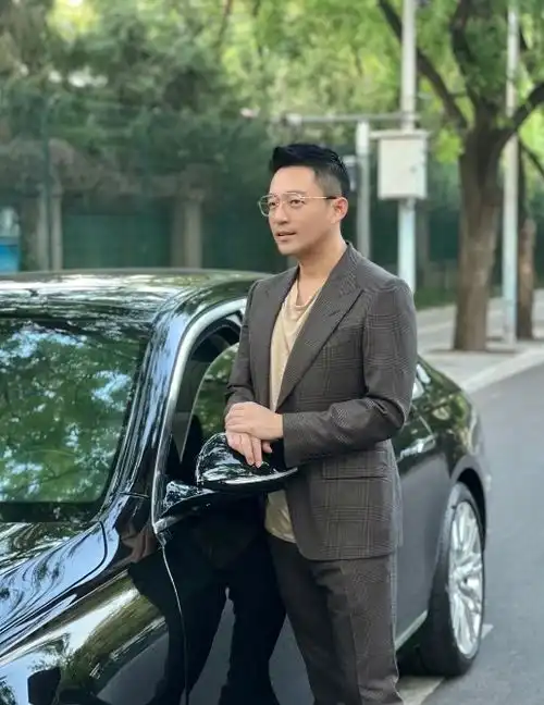 不惧汪小菲威胁,s妈称家里没有丑事,大s罕见上线却迟迟不发声