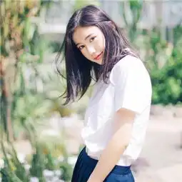 女生唯美有意境长发头像2018最新他笑的时候光芒都将我刺透