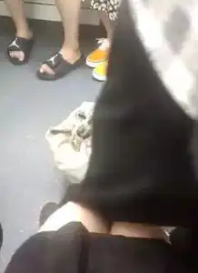 金莎深夜开导欲自杀女孩,网友这才是正能量的偶像