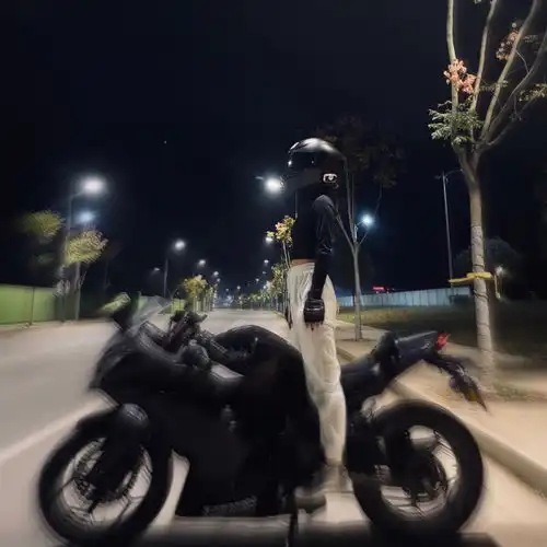 机车头像女生高清