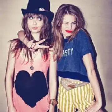 欧美姐妹头像大全2020最新版的与你一起二到世界的终结