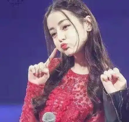 上金鹰,传绯闻,没有过硬作品支撑的迪丽热巴为什么被封神