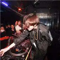 灯红酒绿的男头像微信头像图片大全