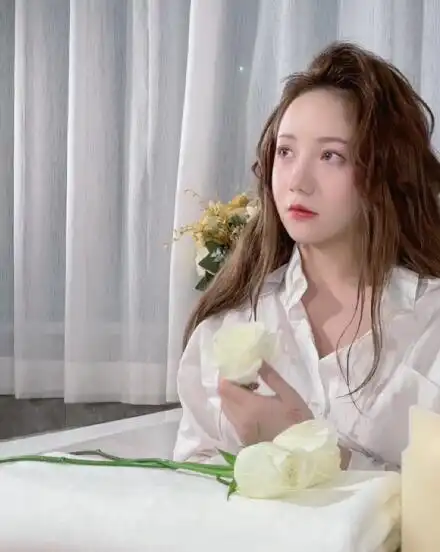 斗鱼女主播又出事,被传参加多人运动,深夜哭诉求求放过我