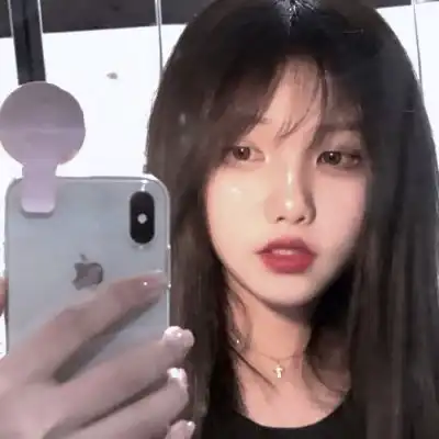 陆子初ins韩系微信女生头像