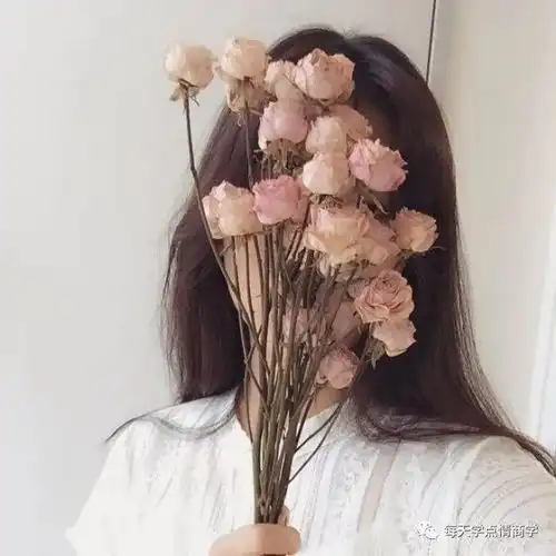 35岁大龄剩女的悲哀就因为我没有结婚,我妈过年都不敢走亲戚