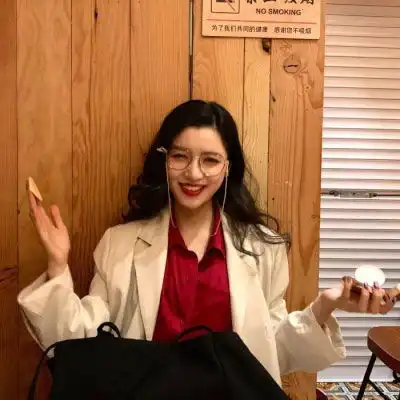 女生头像干净真人高冷叶