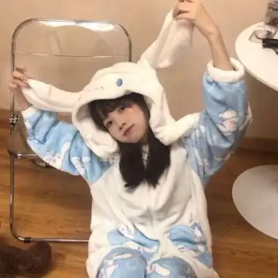 阿巴阿巴.可爱女头