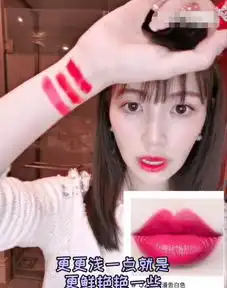 马蓉转型做网红,头戴圣诞帽化身可爱少女,瘦到脱相称努力进食中