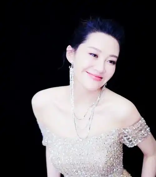 难道是真人不上镜为什么那些被夸上天的美女,我们却get不到