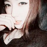 好看非主流个性情侣qq头像一左一右淡看这一季的忧伤