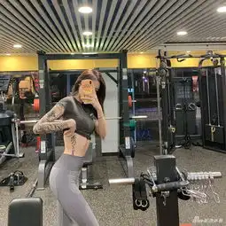 网红美女爱练出超辣身段妩媚腰精凹凸有致