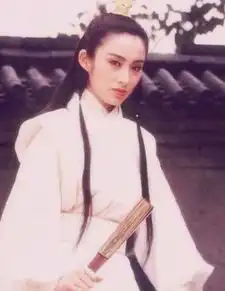 女扮男装,热巴好认,杨幂搞笑,丽颖像特务,只有她比男人都帅