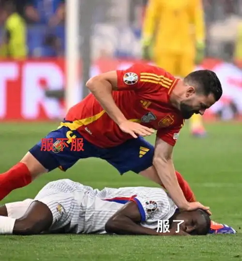 今日趣图25岁姆巴佩望着16岁亚马尔,满眼都是自己18岁时的模样