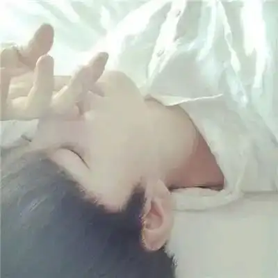 男生头像侧脸动漫阳光