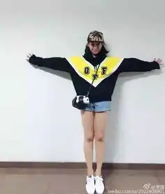 初秋最显腿长的单品就是它杨幂刘亦菲都在穿