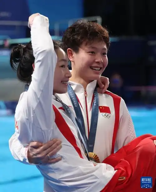 巴黎奥运会跳水女子双人3米板中国选手昌雅妮陈艺文夺得金牌