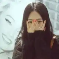 长相甜美的qq女生头像懂了你的心才知道你不爱我的原因