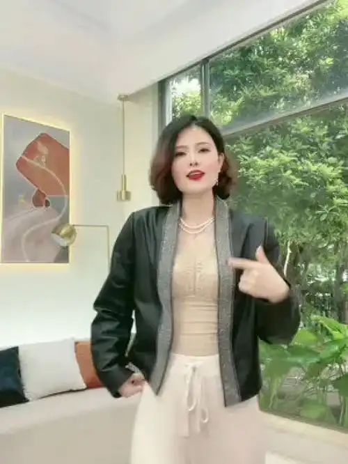 秋冬新款反季福力来袭更多新款来啵啵间,总有两件你喜欢的女装穿搭高级感穿搭早秋新款