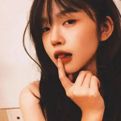胶片类女生头像